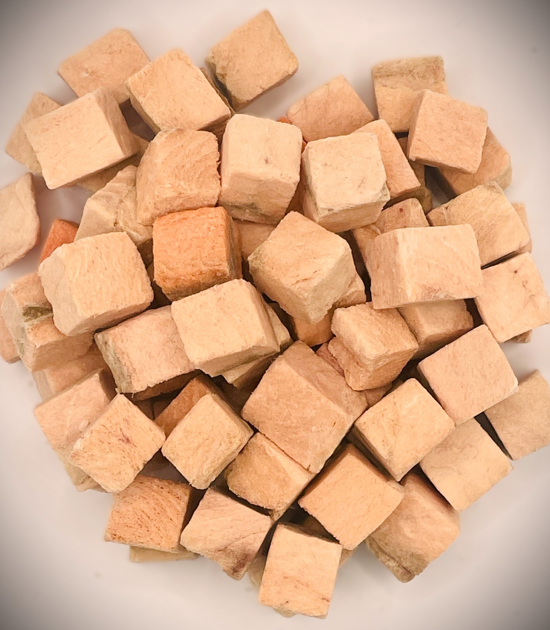 Freeze dried wild salmon cubes